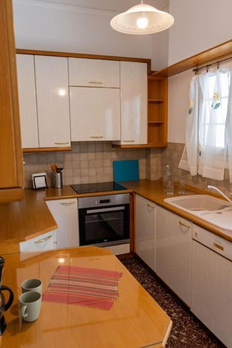 Saffron Apartment In Central אתונה מראה חיצוני תמונה